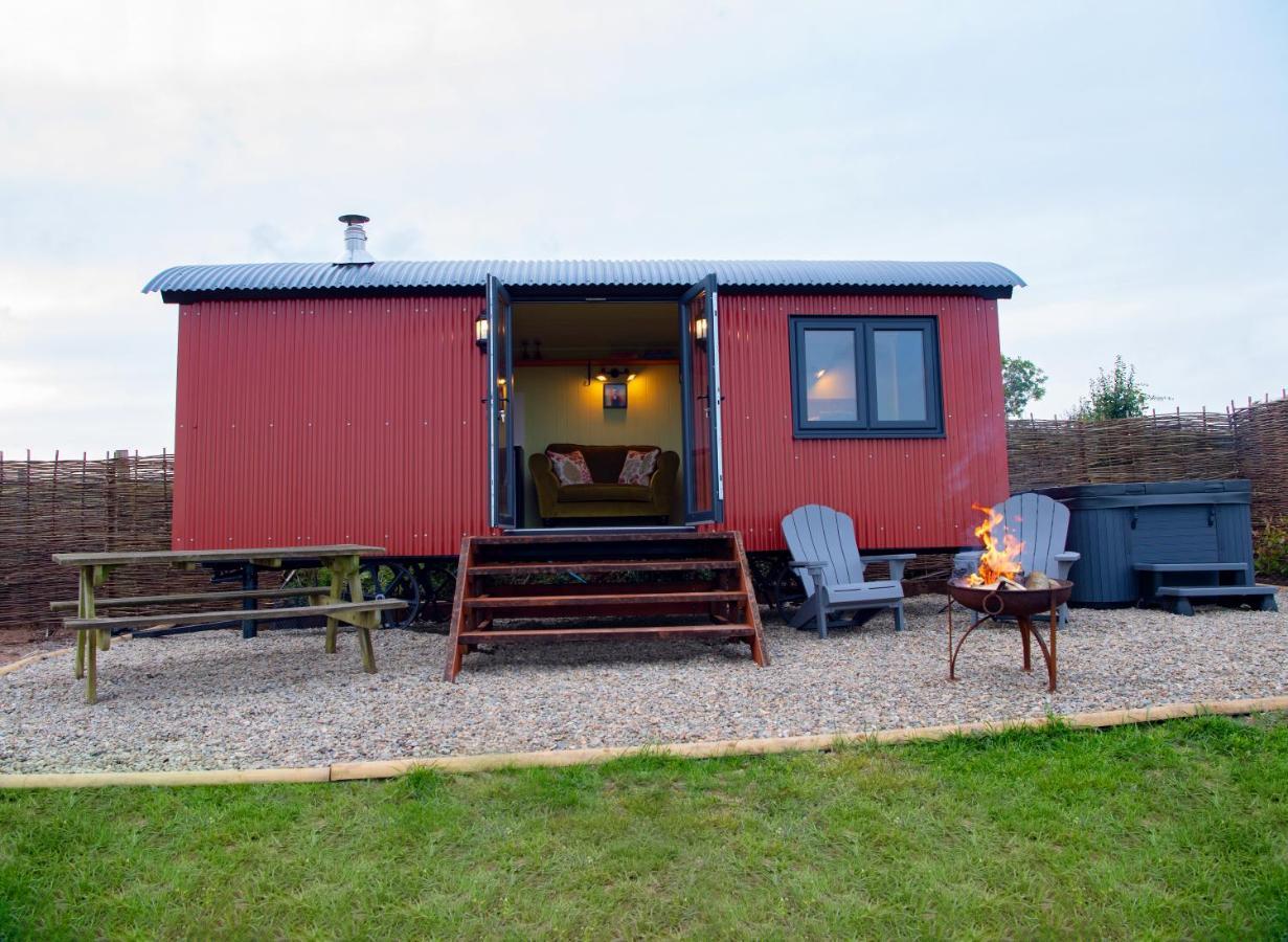 The Gambo Shepherd'S Hut Kidwelly Exterior foto